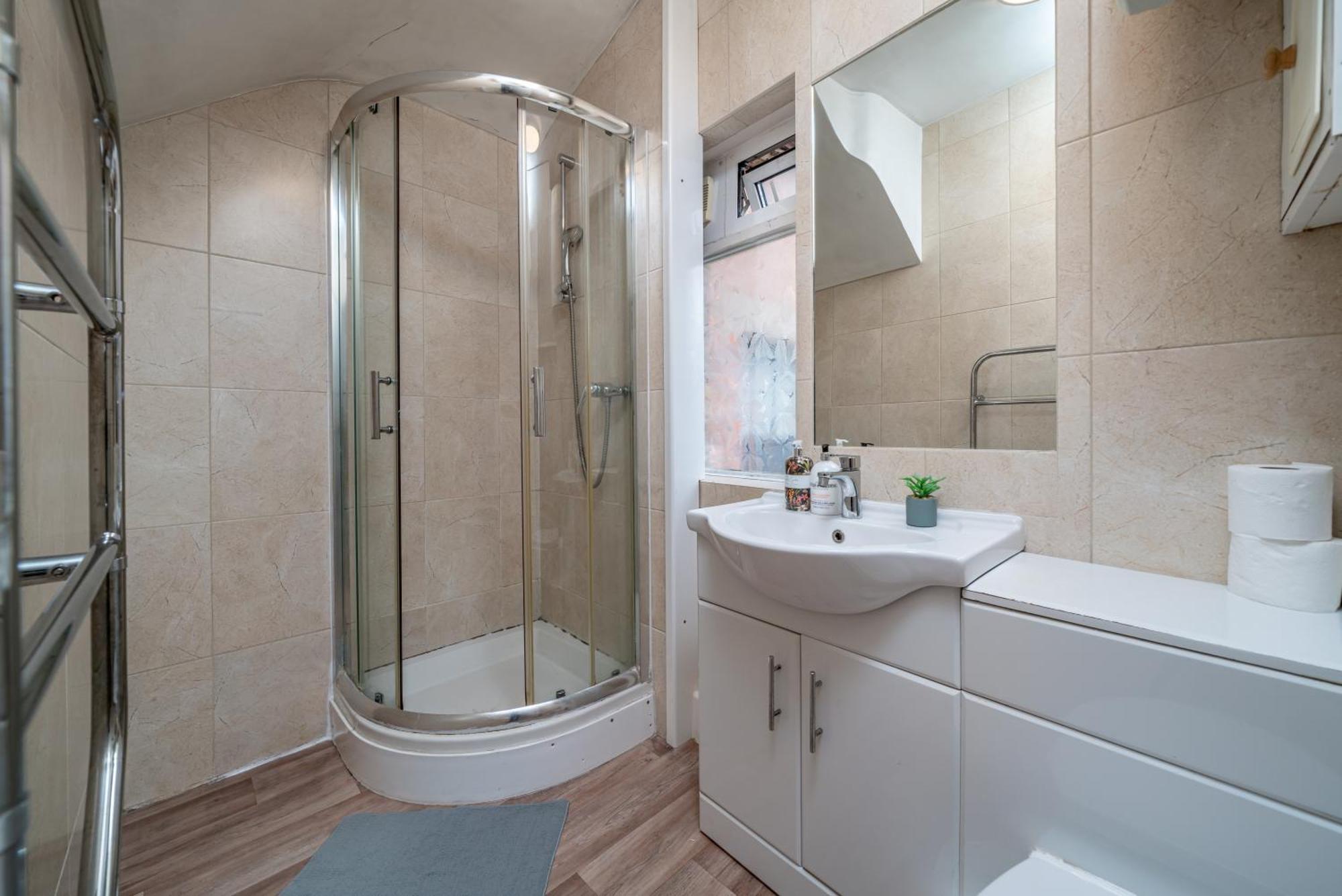 Carnaby & Oxford Street - Central Soho - One Bedroom - Double Bed & Sofabed Londyn Zewnętrze zdjęcie