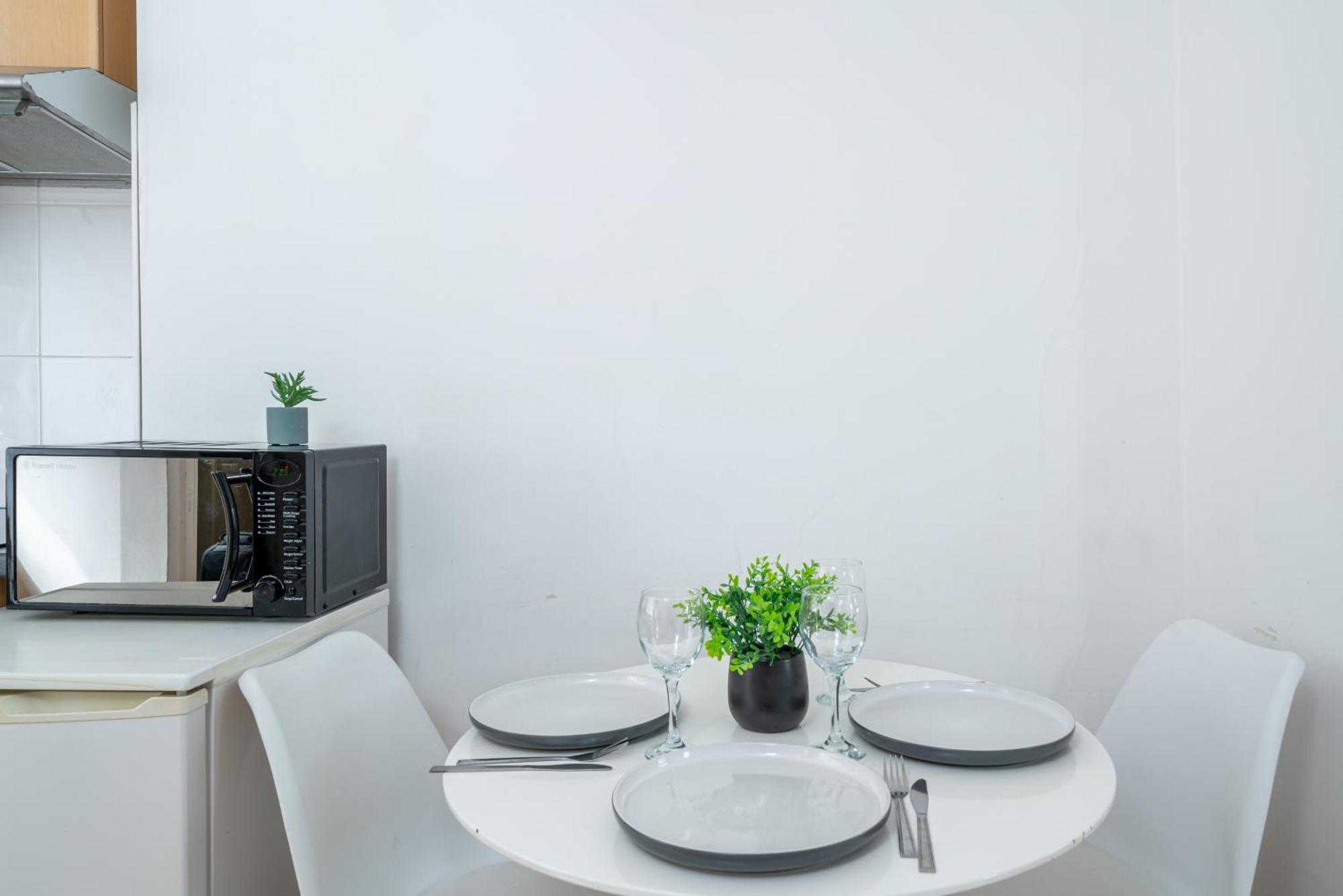 Carnaby & Oxford Street - Central Soho - One Bedroom - Double Bed & Sofabed Londyn Zewnętrze zdjęcie